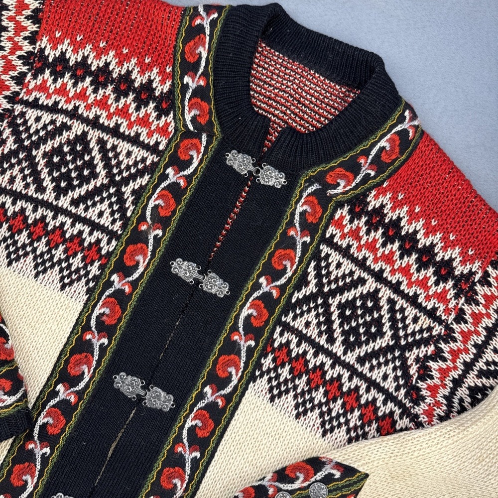 Vintage Norwegian Wool Cardigan Sweater Scandinavian 90s Traditional Nordic‎ XL
